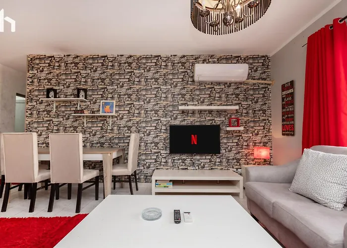 Central -Host Prime Apartment In Rehab City
