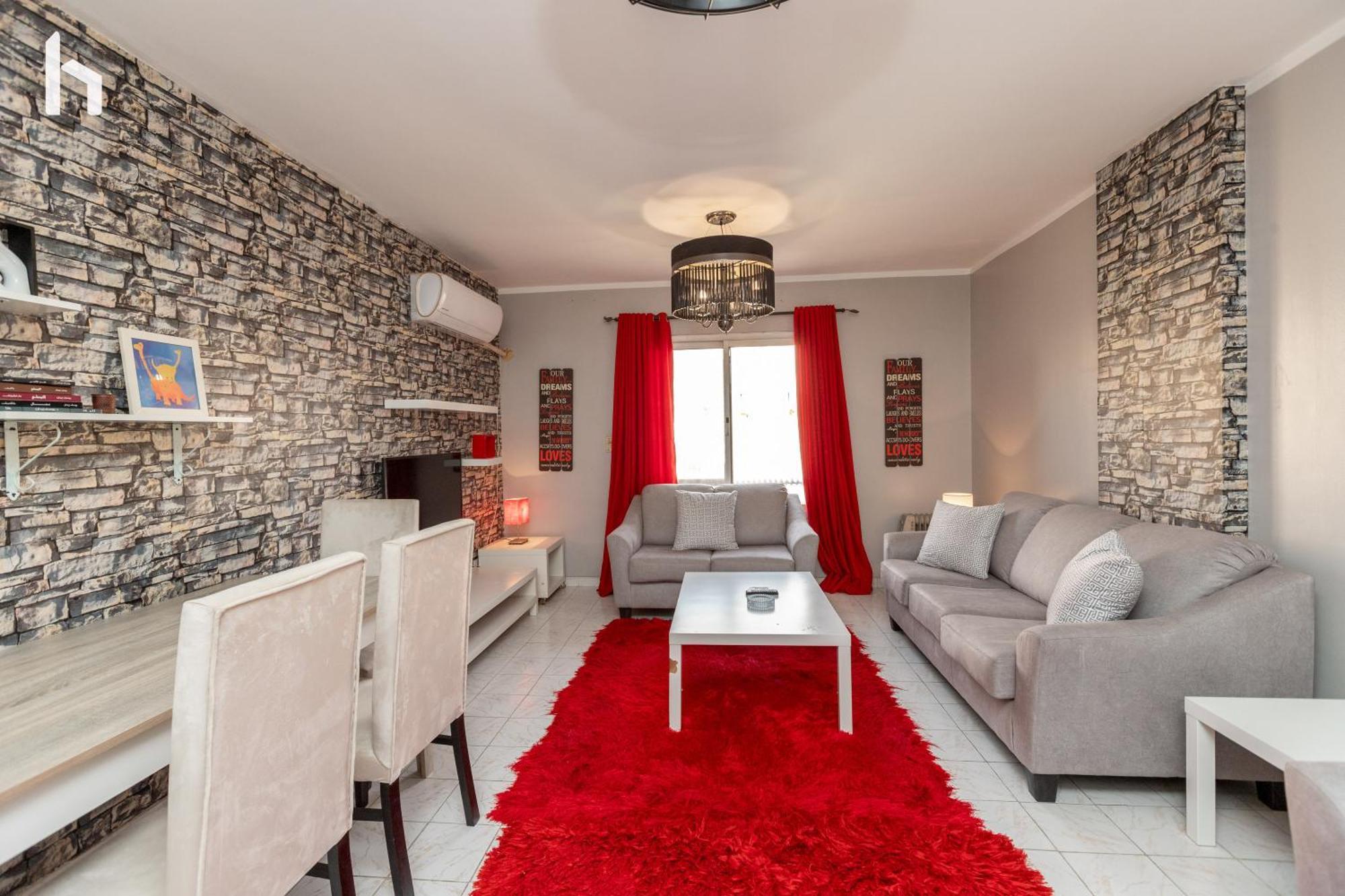-host Prime In Rehab * Cairo